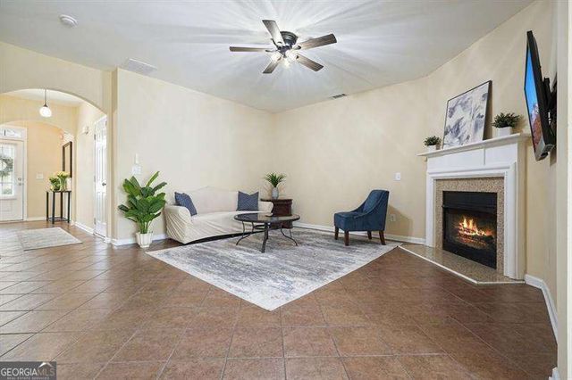 1963 Lakeshore Overlook Circle NW, Kennesaw, GA 30152