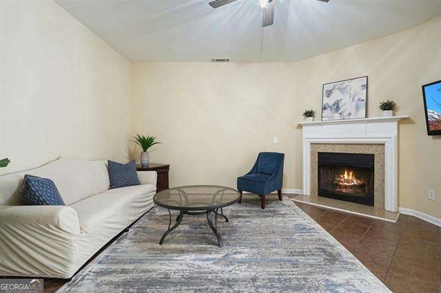 1963 Lakeshore Overlook Circle NW, Kennesaw, GA 30152