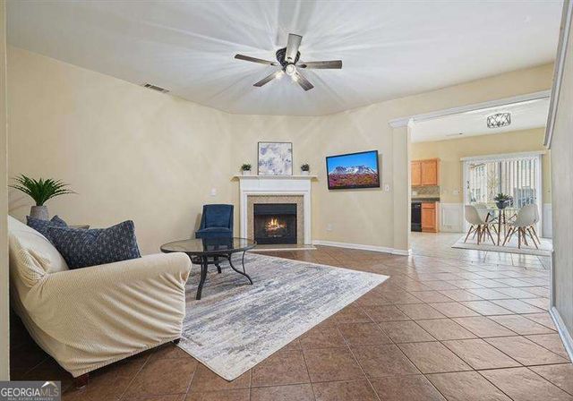 1963 Lakeshore Overlook Circle NW, Kennesaw, GA 30152