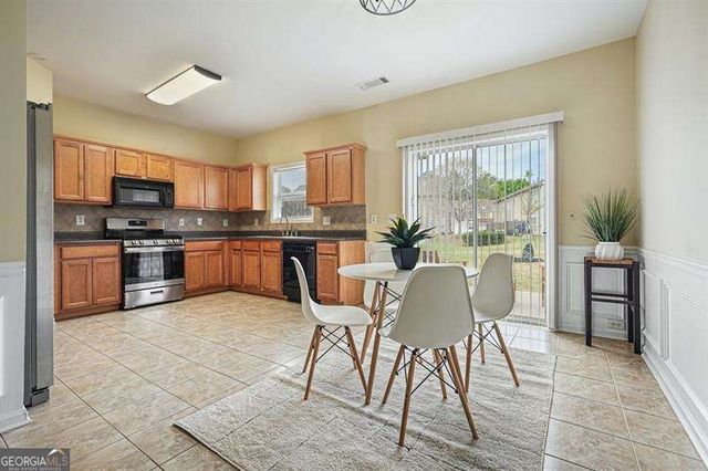 1963 Lakeshore Overlook Circle NW, Kennesaw, GA 30152