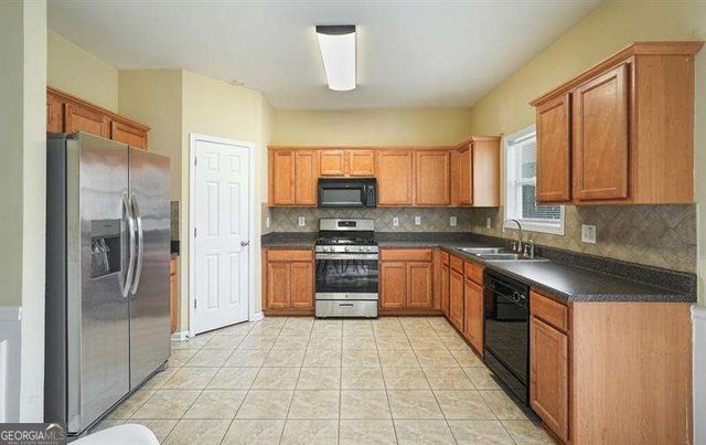 1963 Lakeshore Overlook Circle NW, Kennesaw, GA 30152