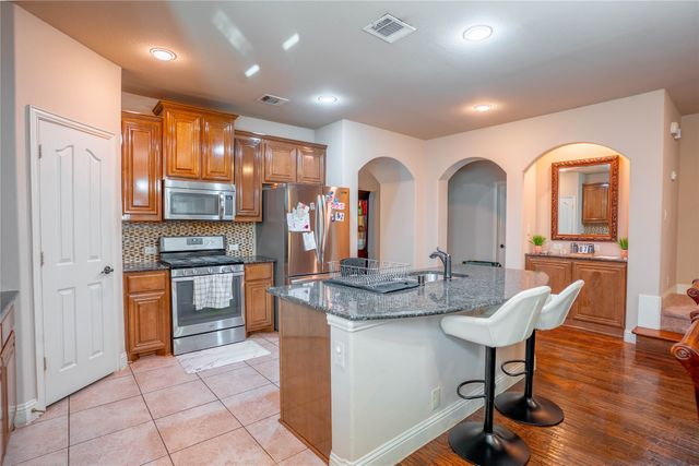 1624 Zebra Finch Drive, Little Elm, TX 75068