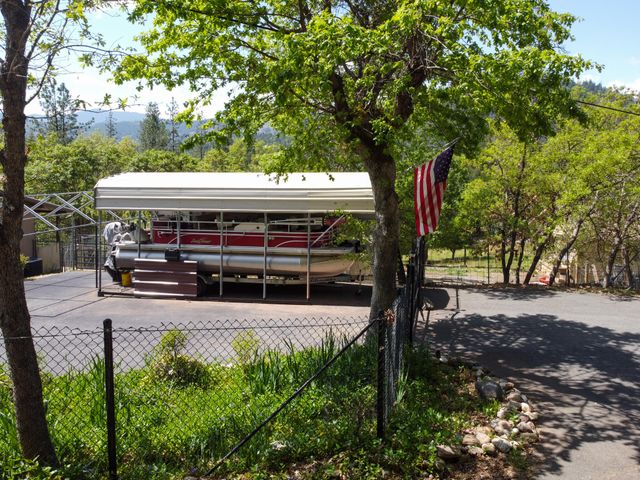 880 Union Hill Road, Douglas City, CA 96024