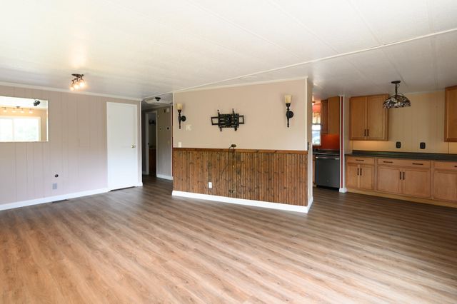 880 Union Hill Road, Douglas City, CA 96024