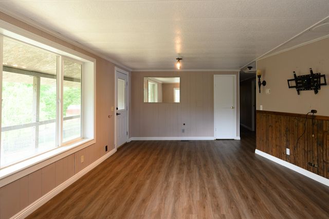 880 Union Hill Road, Douglas City, CA 96024