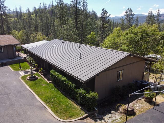 880 Union Hill Road, Douglas City, CA 96024