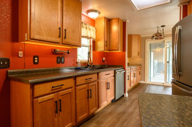 880 Union Hill Road, Douglas City, CA 96024