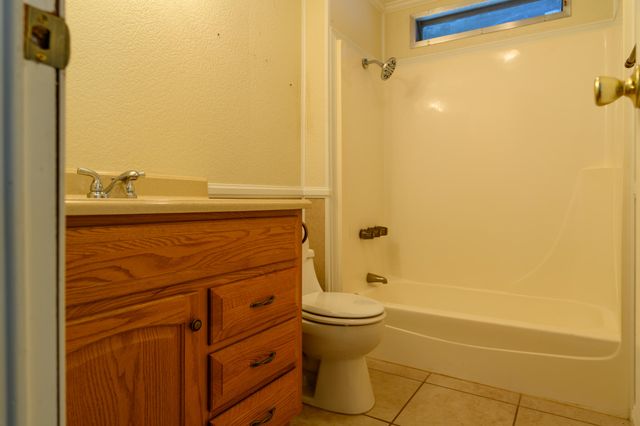880 Union Hill Road, Douglas City, CA 96024