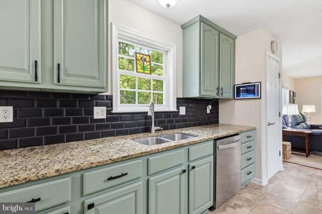 10 QUARTER HORSE CT, Stafford, VA 22556