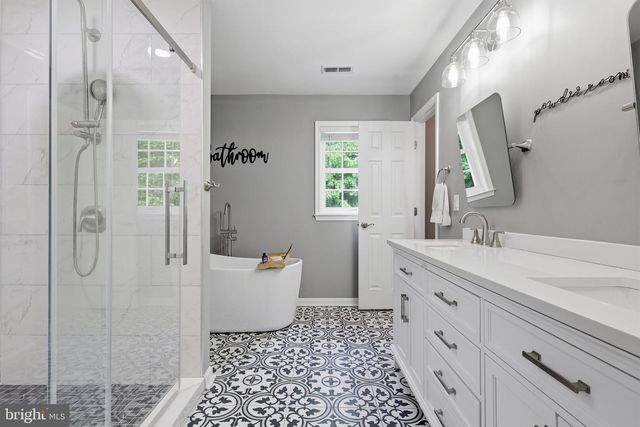 10 QUARTER HORSE CT, Stafford, VA 22556