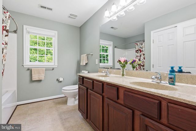 10 QUARTER HORSE CT, Stafford, VA 22556