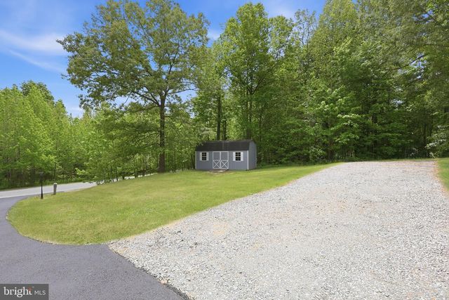 10 QUARTER HORSE CT, Stafford, VA 22556
