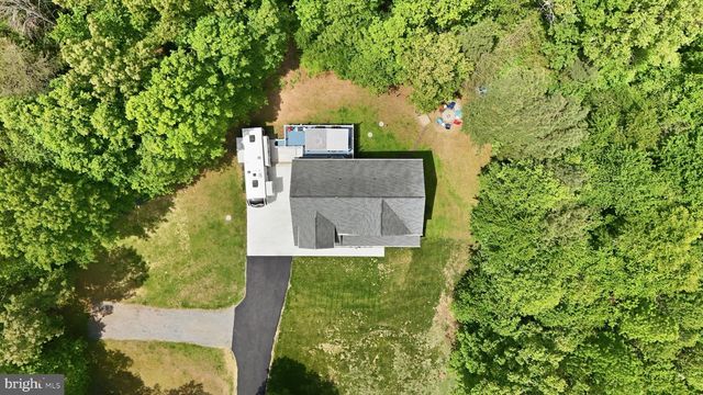 10 QUARTER HORSE CT, Stafford, VA 22556