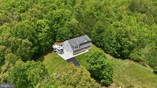 10 QUARTER HORSE CT, Stafford, VA 22556