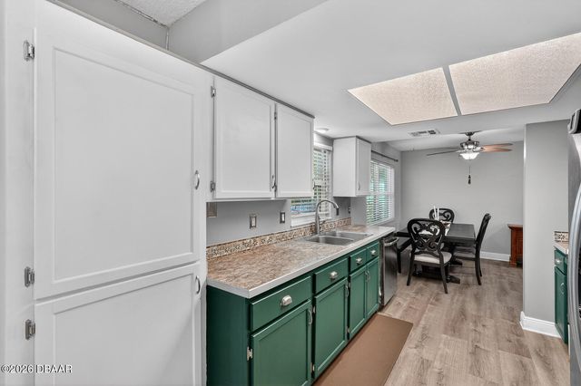 262 Clara Vista Street, Debary, FL 32713