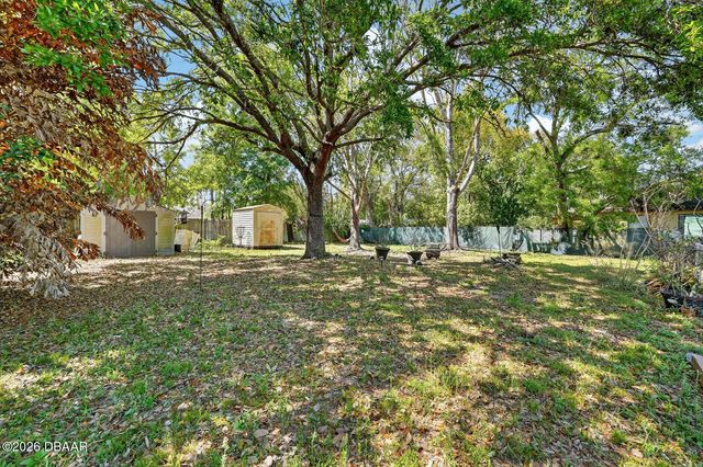 262 Clara Vista Street, Debary, FL 32713