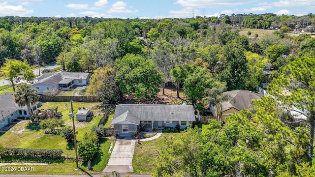 262 Clara Vista Street, Debary, FL 32713