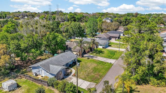 262 Clara Vista Street, Debary, FL 32713