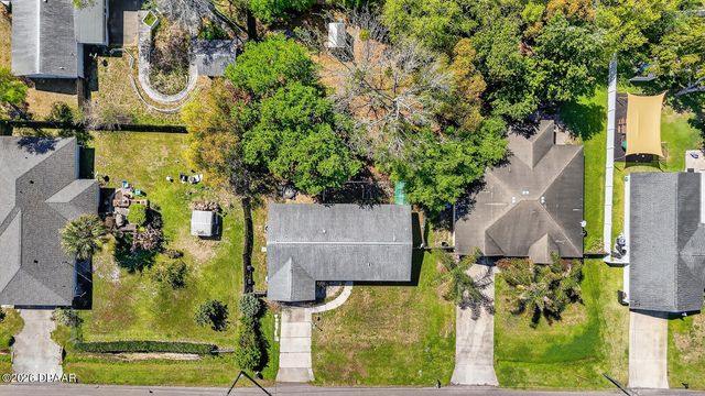 262 Clara Vista Street, Debary, FL 32713