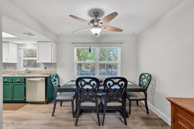 262 Clara Vista Street, Debary, FL 32713