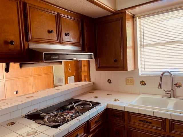 3601 Waterloo Dr, Corpus Christi, TX 78415