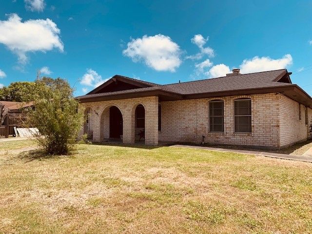 3601 Waterloo Dr, Corpus Christi, TX 78415