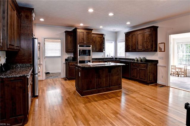 700 Water Fowl DR, Yorktown, VA 23692