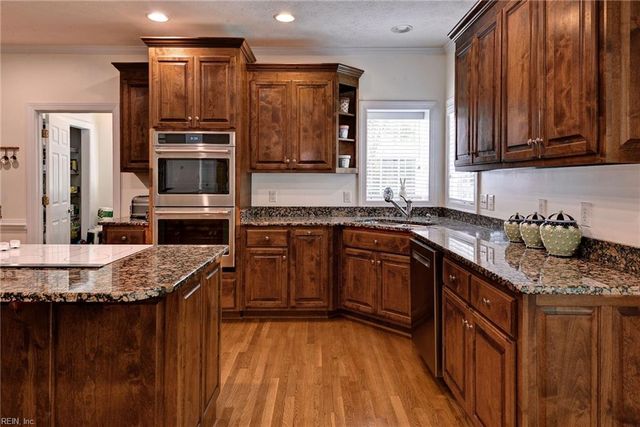 700 Water Fowl DR, Yorktown, VA 23692