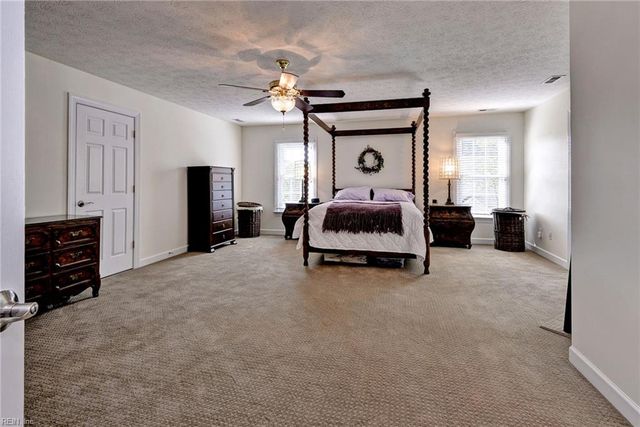 700 Water Fowl DR, Yorktown, VA 23692