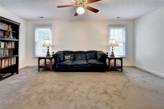 700 Water Fowl DR, Yorktown, VA 23692