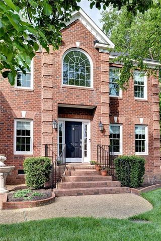 700 Water Fowl DR, Yorktown, VA 23692