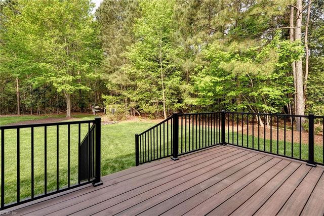 700 Water Fowl DR, Yorktown, VA 23692