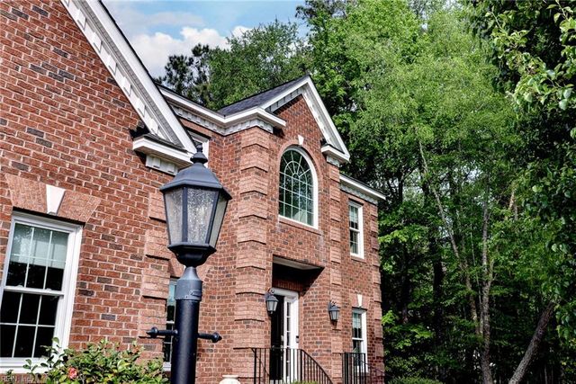 700 Water Fowl DR, Yorktown, VA 23692