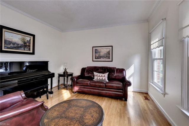 700 Water Fowl DR, Yorktown, VA 23692