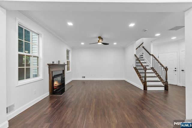 64 George Russell Way 36, Clifton, NJ 07013