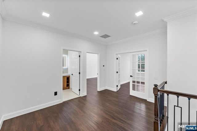 64 George Russell Way 36, Clifton, NJ 07013