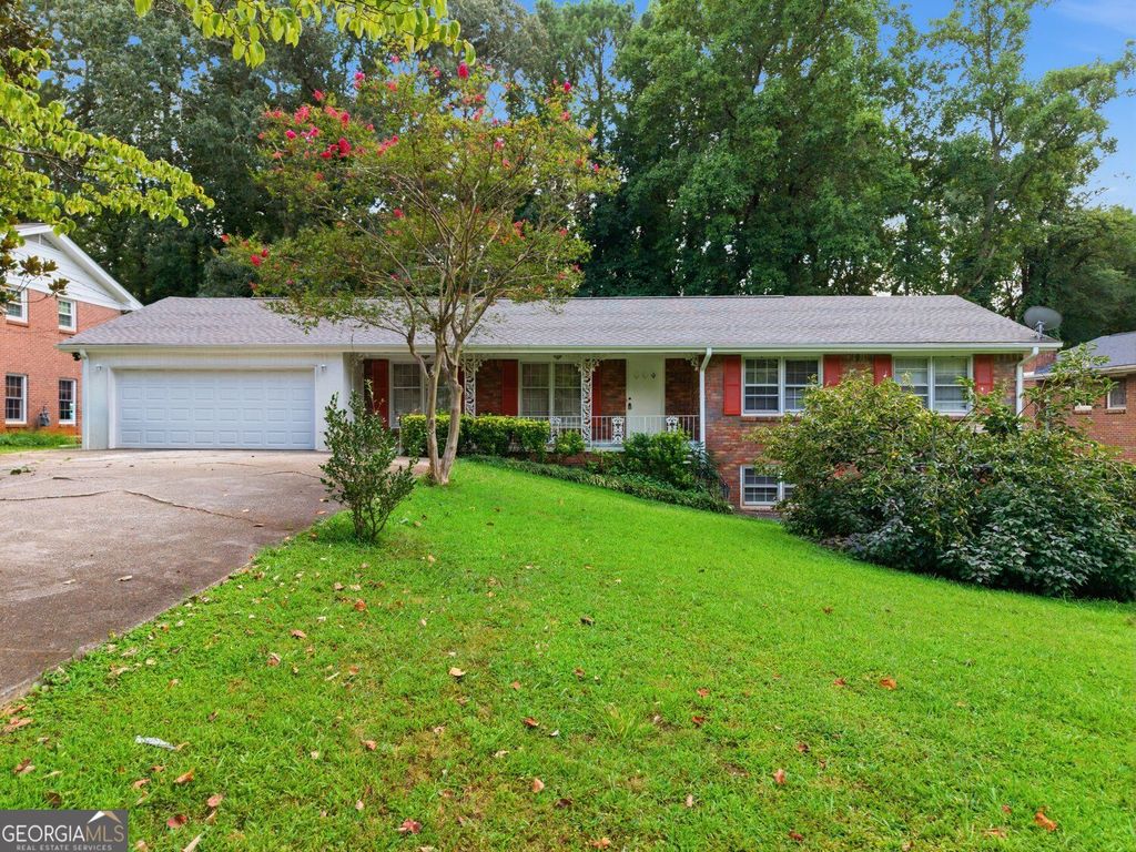 4367 Abingdon Drive, Stone Mountain, GA 30083 — exterior