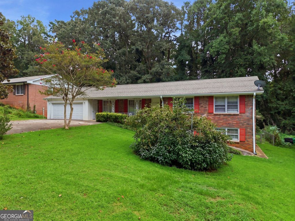 4367 Abingdon Drive, Stone Mountain, GA 30083 — photo 2