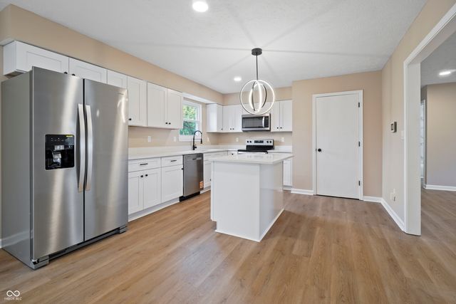 11123 Cherry Lake Court, Indianapolis, IN 46235