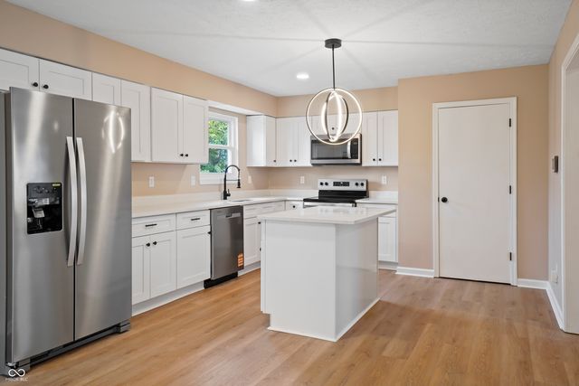 11123 Cherry Lake Court, Indianapolis, IN 46235