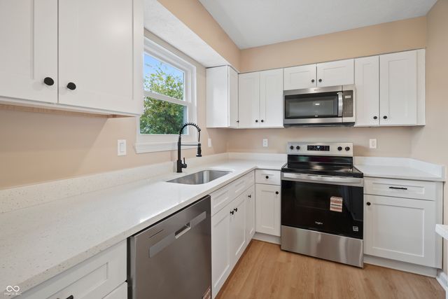 11123 Cherry Lake Court, Indianapolis, IN 46235