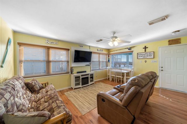 3700 Fm-2031, Matagorda, TX 77414