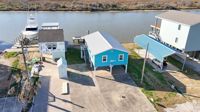 3700 Fm-2031, Matagorda, TX 77414