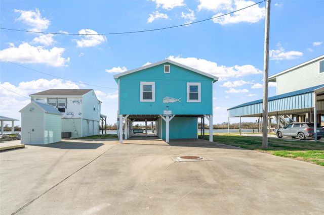 3700 Fm-2031, Matagorda, TX 77414