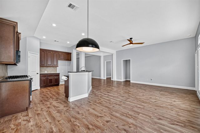 5606 Walnut Glen Lane, Rosenberg, TX 77471