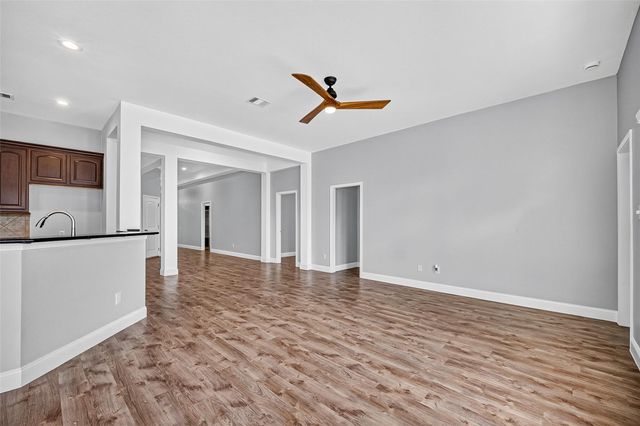 5606 Walnut Glen Lane, Rosenberg, TX 77471