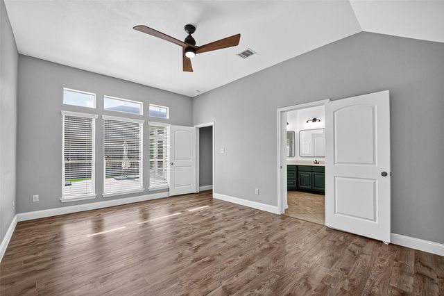 5606 Walnut Glen Lane, Rosenberg, TX 77471