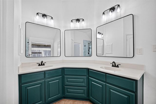 5606 Walnut Glen Lane, Rosenberg, TX 77471