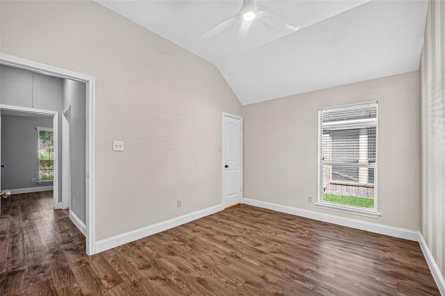 5606 Walnut Glen Lane, Rosenberg, TX 77471