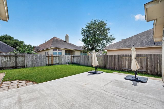 5606 Walnut Glen Lane, Rosenberg, TX 77471